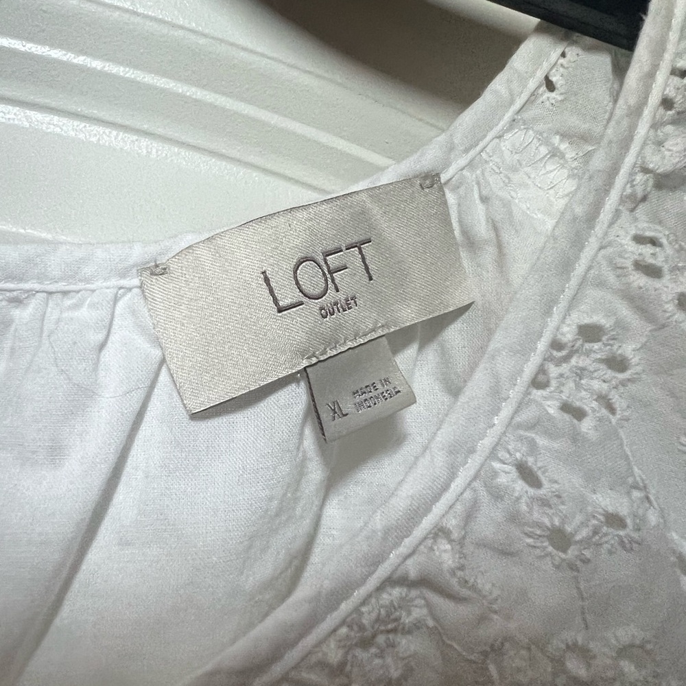 LOFT White Relaxed Boxy Blouse - Picture 2 of 6